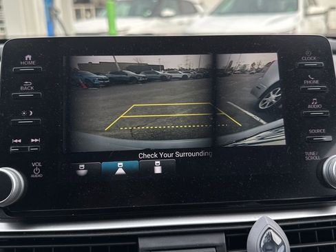 Used 2022 Honda Accord Sport image 12