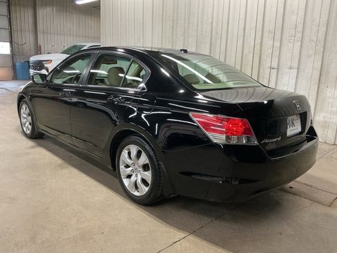 Used 2010 Honda Accord EX-L image 4