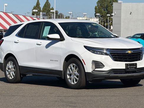 Used 2022 Chevrolet Equinox LT w/ LPO, Floor Liner Package FWD image 5