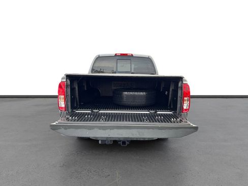 Used 2019 Nissan Frontier SV image 24