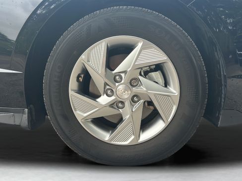 Used 2025 Hyundai Sonata SE FWD image 29