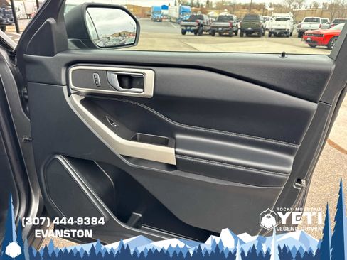 Used 2020 Ford Explorer XLT w/ Equipment Group 202A image 12