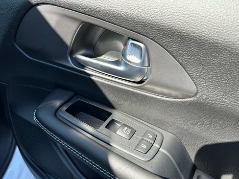 New 2026 Chrysler Pacifica Select w/ S Appearance Package FWD image 18