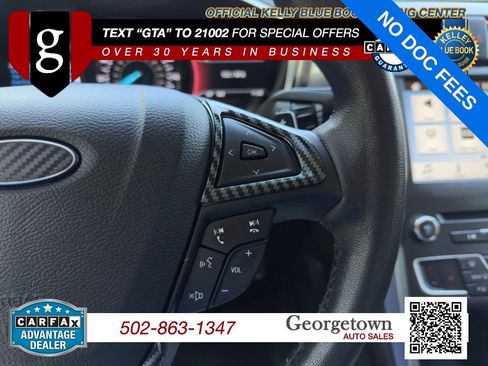 Used 2017 Ford Fusion SE w/ Fusion SE Technology Package FWD image 13
