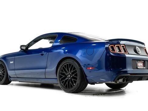 Used 2014 Ford Mustang GT RWD image 10