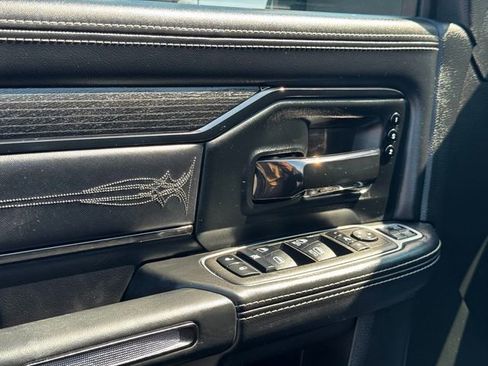 Used 2024 RAM 3500 Limited image 28