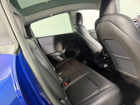 Used 2024 Tesla Model Y Long Range image 25