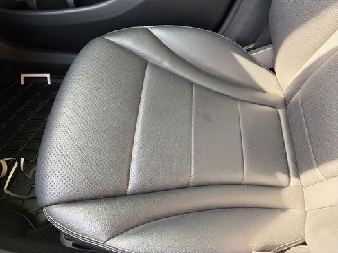 Used 2021 Mercedes-Benz GLC 300 4MATIC image 25