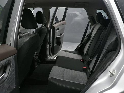 Used 2023 Nissan Rogue SV image 12