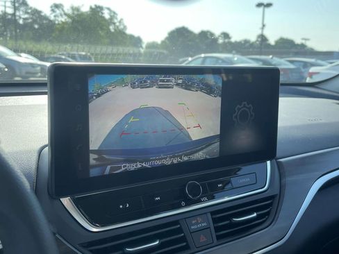 New 2025 Nissan Altima 2.5 SV w/ SV Special Edition Package image 26