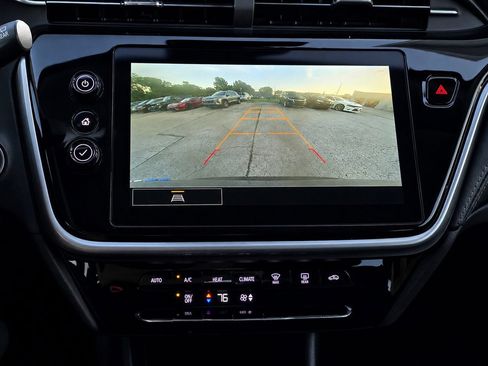 Used 2023 Chevrolet Bolt EUV LT FWD image 17