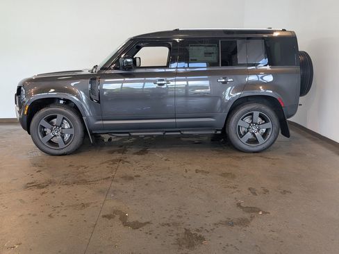 New 2025 Land Rover Defender 110 S image 3