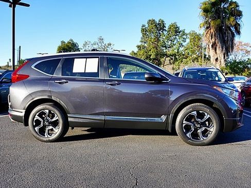 Used 2018 Honda CR-V Touring image 7