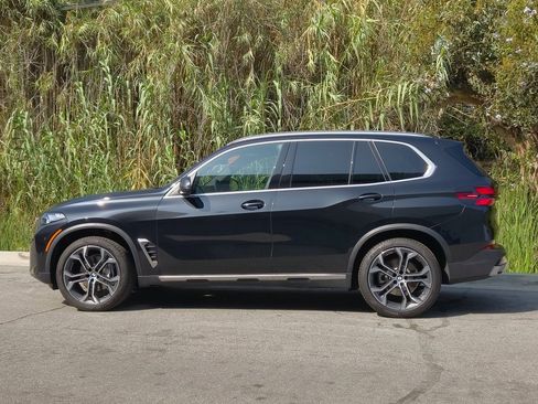 Used 2025 BMW X5 sDrive40i w/ Parking Assistance Package image 28