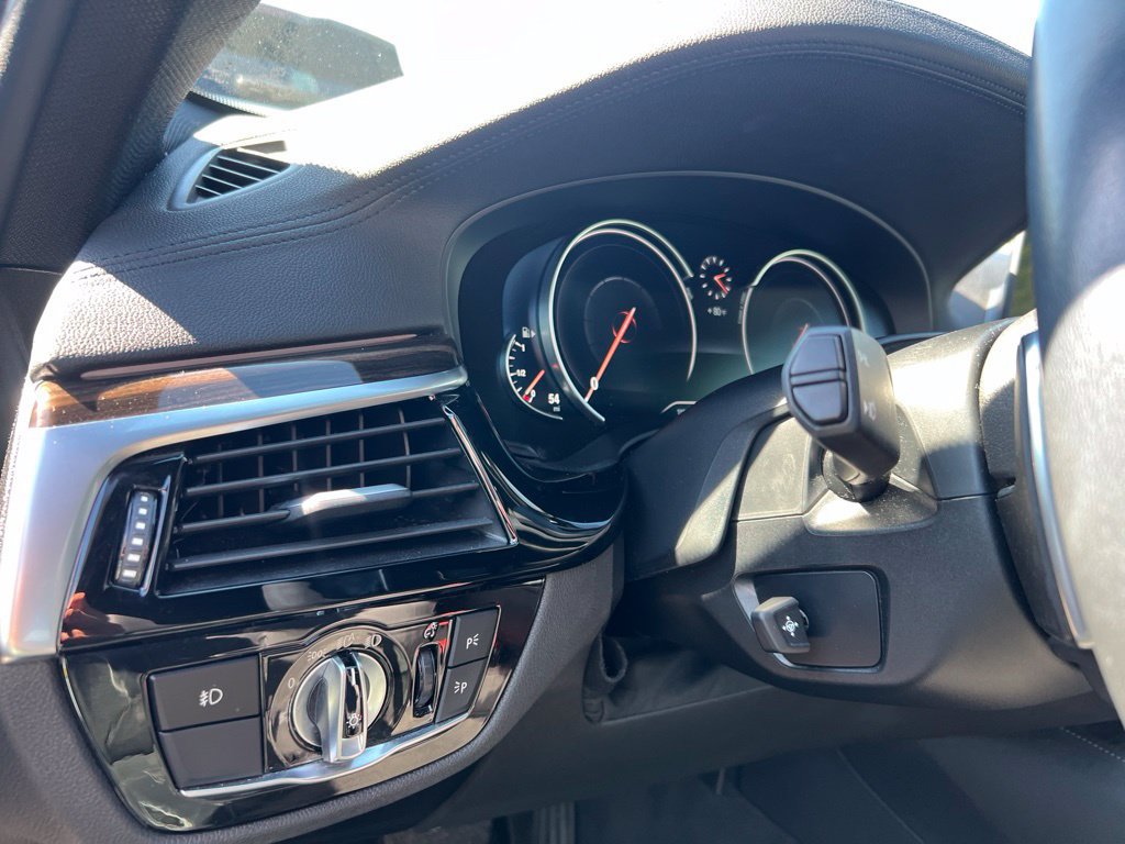 Used 2018 BMW 540i RWD image 17