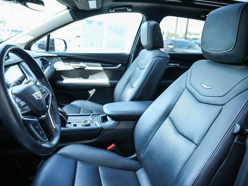 Used 2023 Cadillac XT5 Premium Luxury FWD image 24
