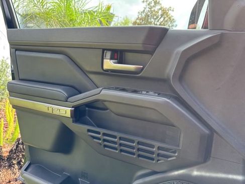 Used 2025 Toyota Tacoma TRD Off-Road AWD/4WD image 25