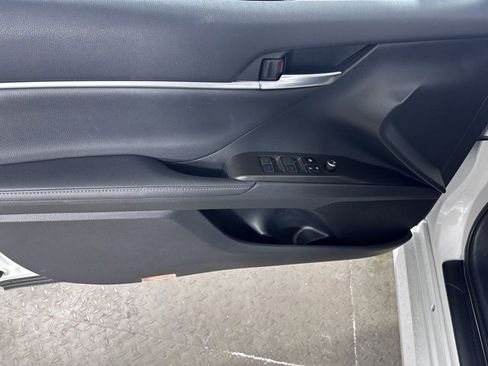 Used 2023 Toyota Camry XLE image 20