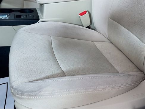 Used 2017 Subaru Legacy 2.5i Premium image 22