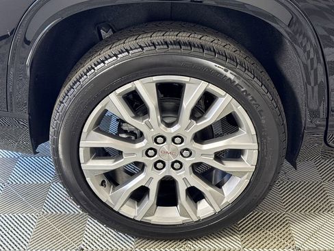 New 2026 GMC Acadia Denali w/ Super Cruise Package image 17