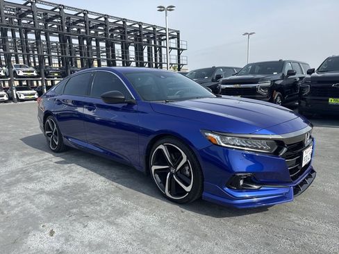 Used 2022 Honda Accord Sport image 3
