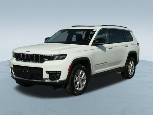 Used 2022 Jeep Grand Cherokee L Limited AWD/4WD image 4