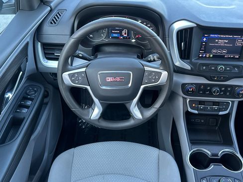 Used 2023 GMC Terrain SLE w/ Driver Convenience Package image 17
