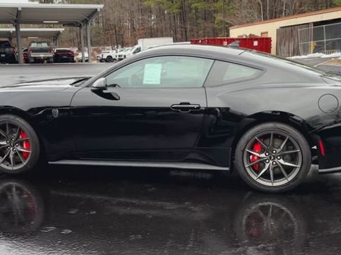 Used 2025 Ford Mustang Dark Horse RWD image 8