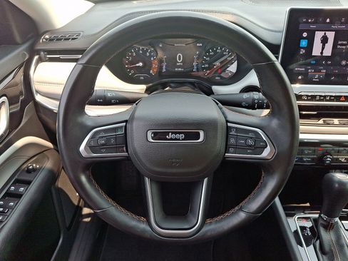 Used 2022 Jeep Compass Limited w/ Sun and Sound Group AWD/4WD image 20