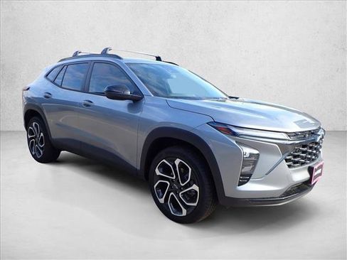 New 2025 Chevrolet Trax RS w/ Driver Confidence Package image 6