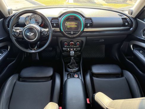 Used 2016 MINI Cooper Clubman image 13