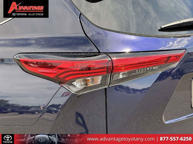 Used 2023 Toyota Highlander Limited AWD/4WD image 13