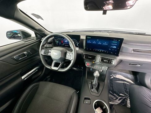 Used 2025 Ford Mustang Coupe RWD image 20