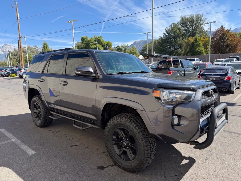 Used 2017 Toyota 4Runner SR5 Premium AWD/4WD image 6
