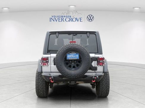 Used 2018 Jeep Wrangler Unlimited Rubicon AWD/4WD image 6