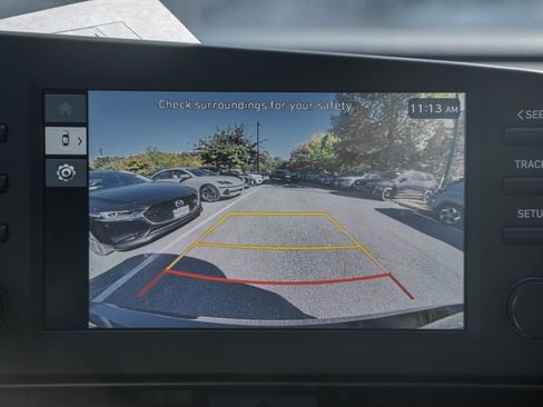 Certified 2025 Hyundai Elantra Sport image 36