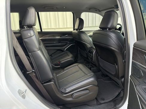 Used 2022 Jeep Grand Cherokee L Limited image 36