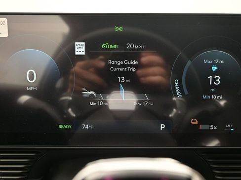 New 2025 Hyundai Ioniq 5 SEL image 9