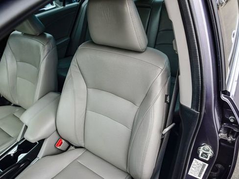 Used 2015 Honda Accord Touring image 27