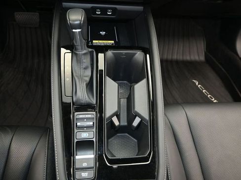 Used 2024 Honda Accord Touring image 10