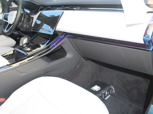 New 2026 Land Rover Range Rover Sport SE image 24