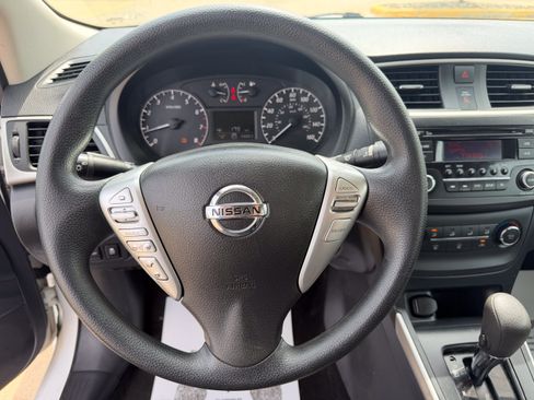 Used 2017 Nissan Sentra S FWD image 19