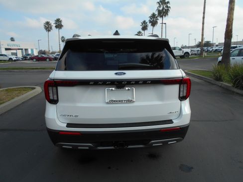 New 2026 Ford Explorer Active w/ Active Comfort Package image 26