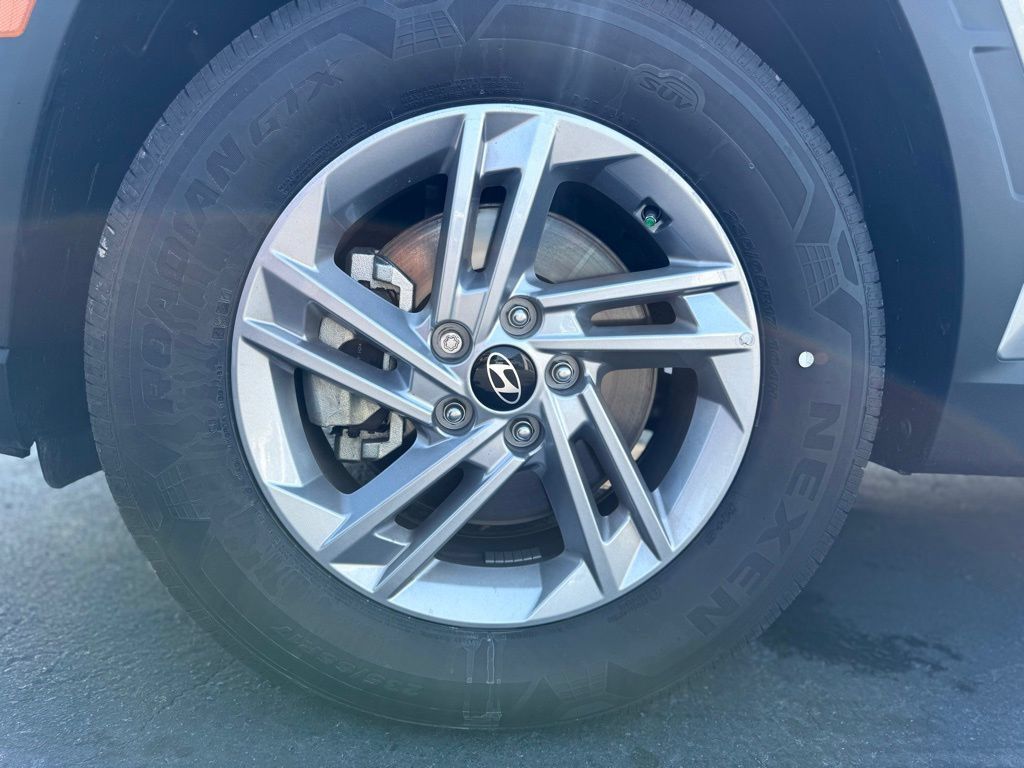 New 2025 Hyundai Tucson SE FWD image 36