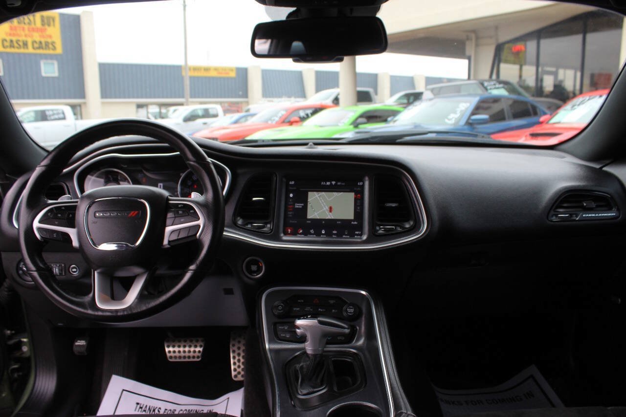Used 2018 Dodge Challenger GT w/ GT Interior Package AWD/4WD image 18