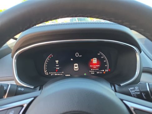 Used 2025 Acura MDX SH-AWD w/ Technology Package image 26