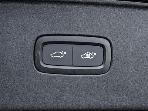Certified 2025 Volvo EX90 Plus AWD/4WD image 34