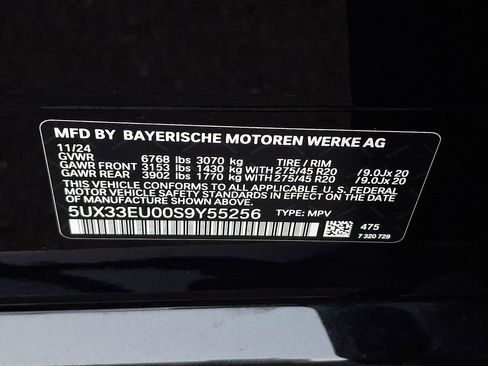 Used 2025 BMW X5 M60i w/ Climate Comfort Package image 24