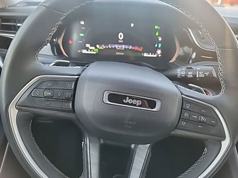 Used 2024 Jeep Grand Cherokee Limited 4xe image 17