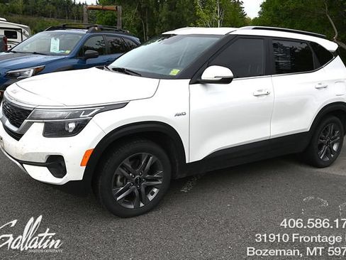 Used 2022 Kia Seltos S AWD/4WD image 1